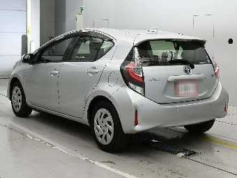 TOYOTA AQUA 2021 Image 6