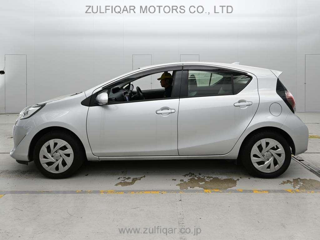 TOYOTA AQUA 2021 Image 4