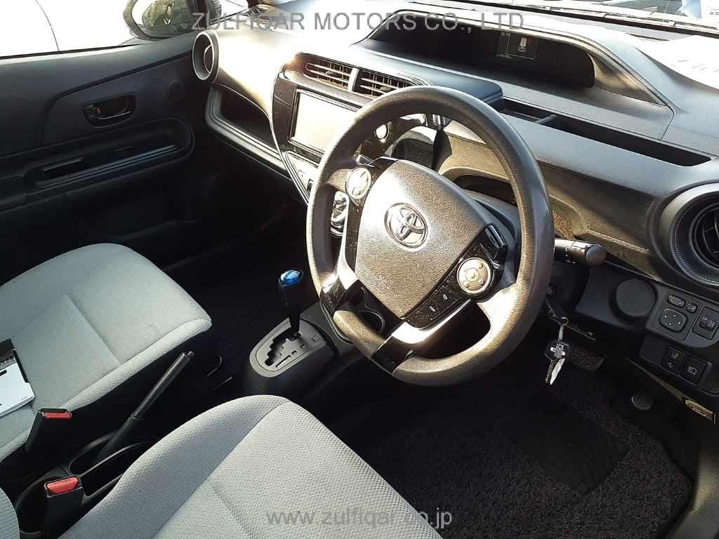 TOYOTA AQUA 2021 Image 9