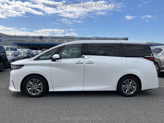 TOYOTA ALPHARD 2024 Image 4