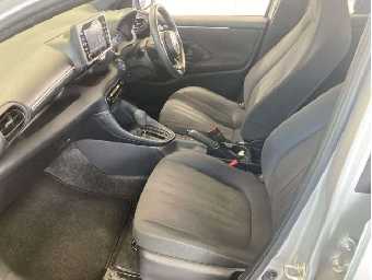 TOYOTA YARIS 2022 Image 11
