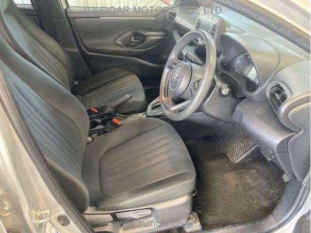 TOYOTA YARIS 2022 Image 7