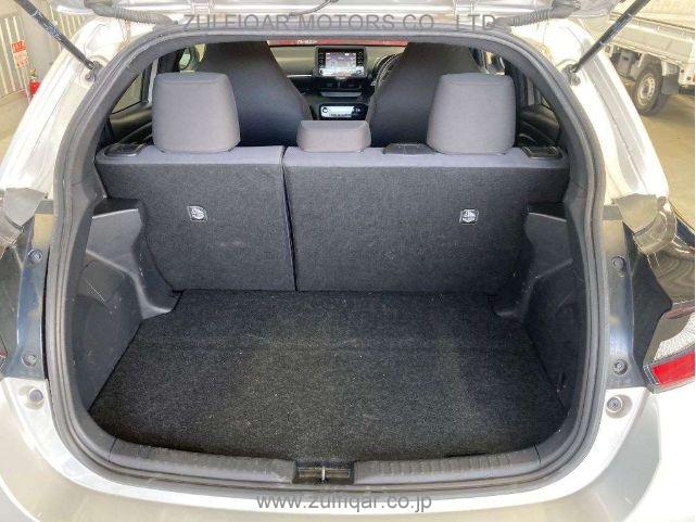 TOYOTA YARIS 2022 Image 9