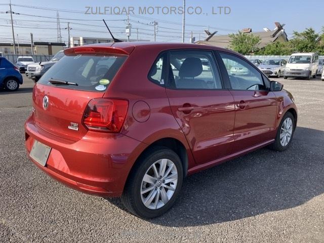 VOLKSWAGEN POLO 2014 Image 2