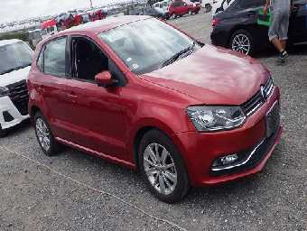 VOLKSWAGEN POLO 2014 Image 2