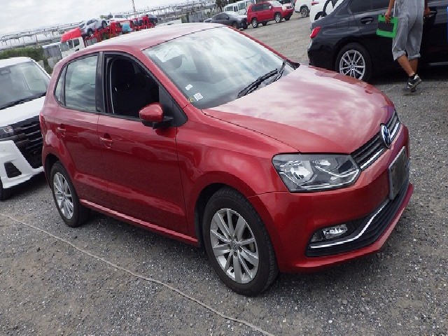 VOLKSWAGEN POLO 2014 Image 19