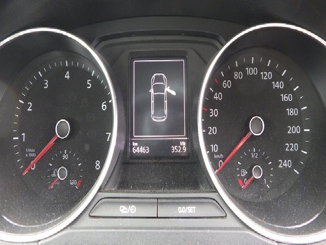 VOLKSWAGEN POLO 2014 Image 23