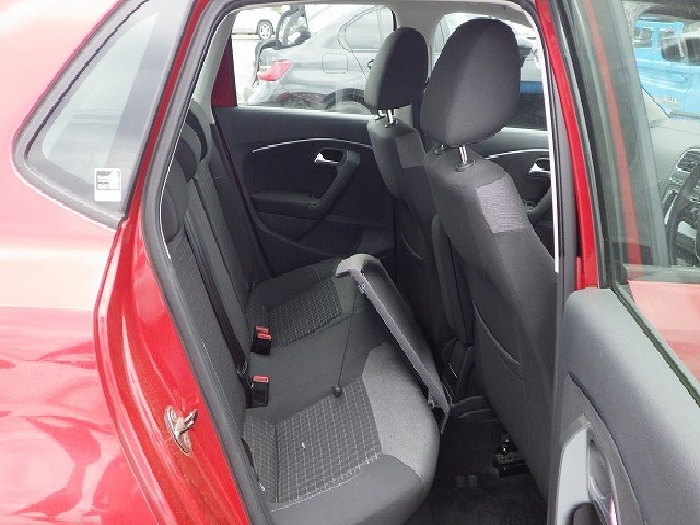 VOLKSWAGEN POLO 2014 Image 27