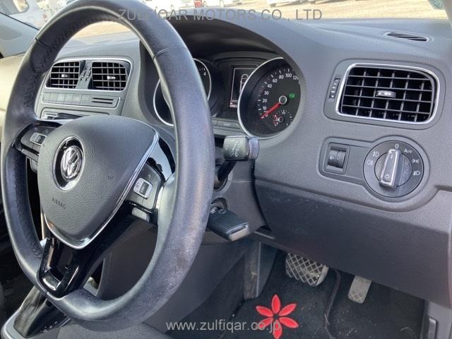 VOLKSWAGEN POLO 2014 Image 5
