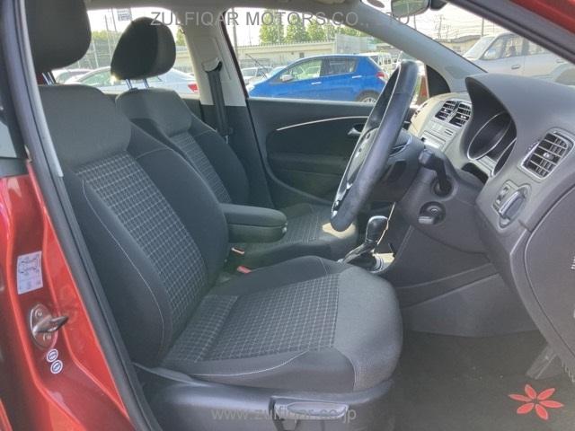 VOLKSWAGEN POLO 2014 Image 7