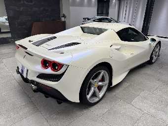 FERRARI F8 SPIDER 2022 Image 13