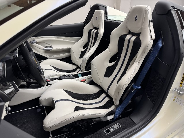FERRARI F8 SPIDER 2022 Image 25