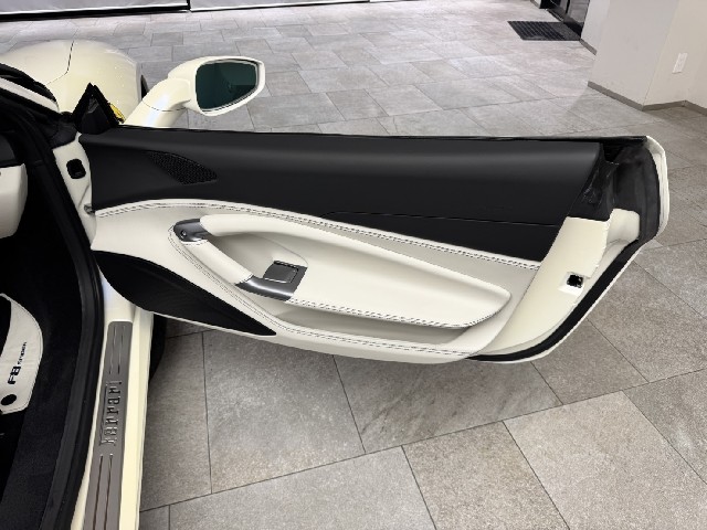 FERRARI F8 SPIDER 2022 Image 30