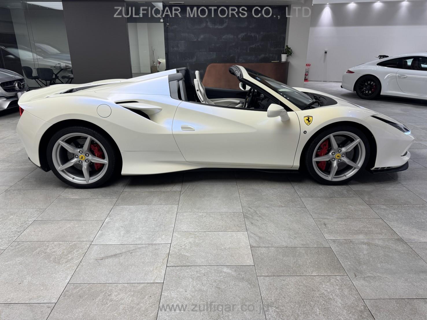 FERRARI F8 SPIDER 2022 Image 4