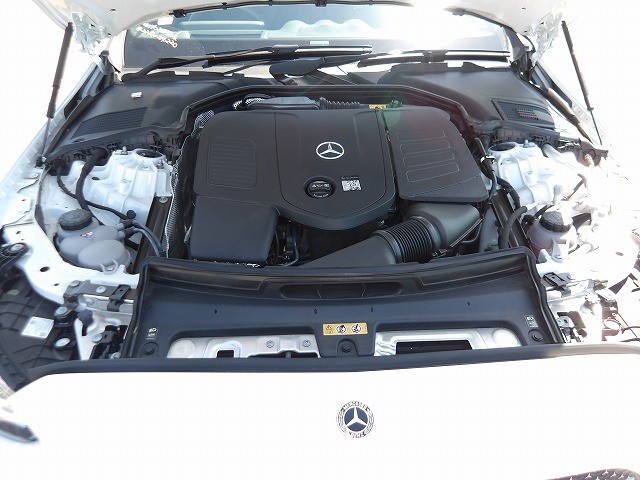 MERCEDES BENZ C CLASS 2023 Image 23