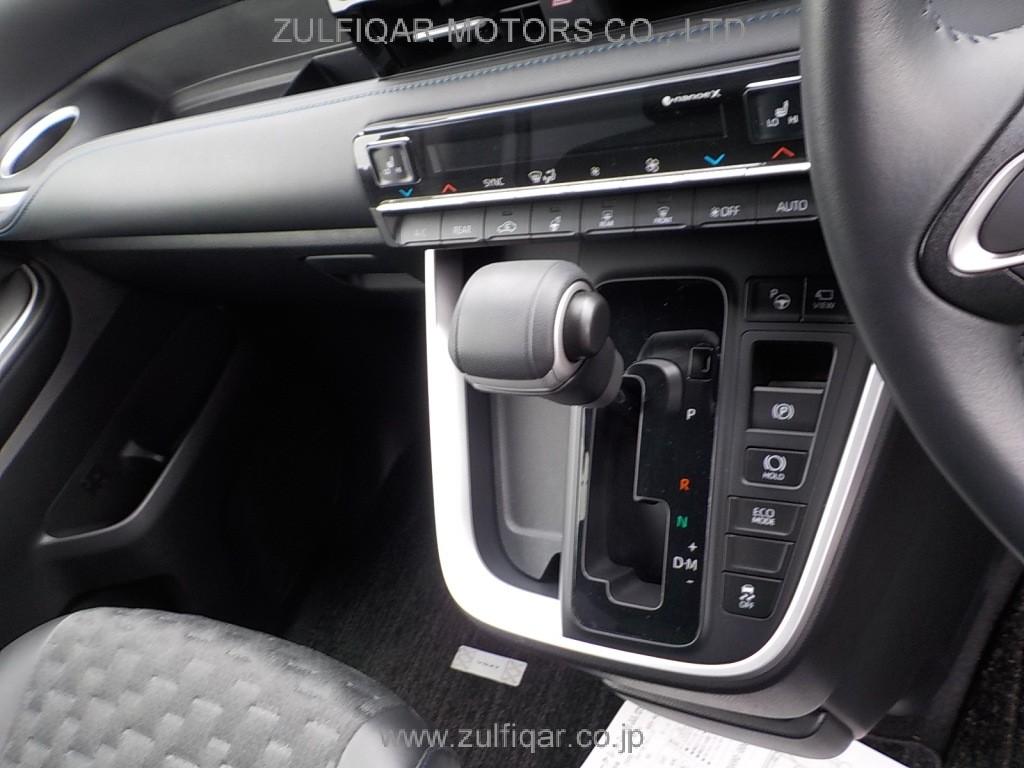 TOYOTA VOXY 2023 Image 7