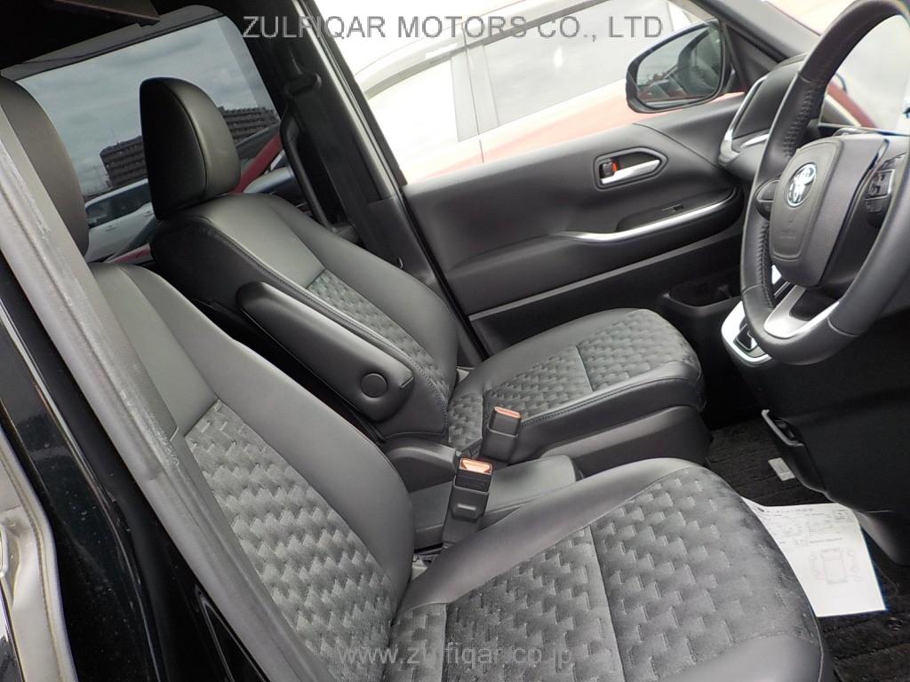 TOYOTA VOXY 2023 Image 8