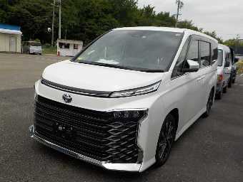 TOYOTA VOXY 2022 Image 2
