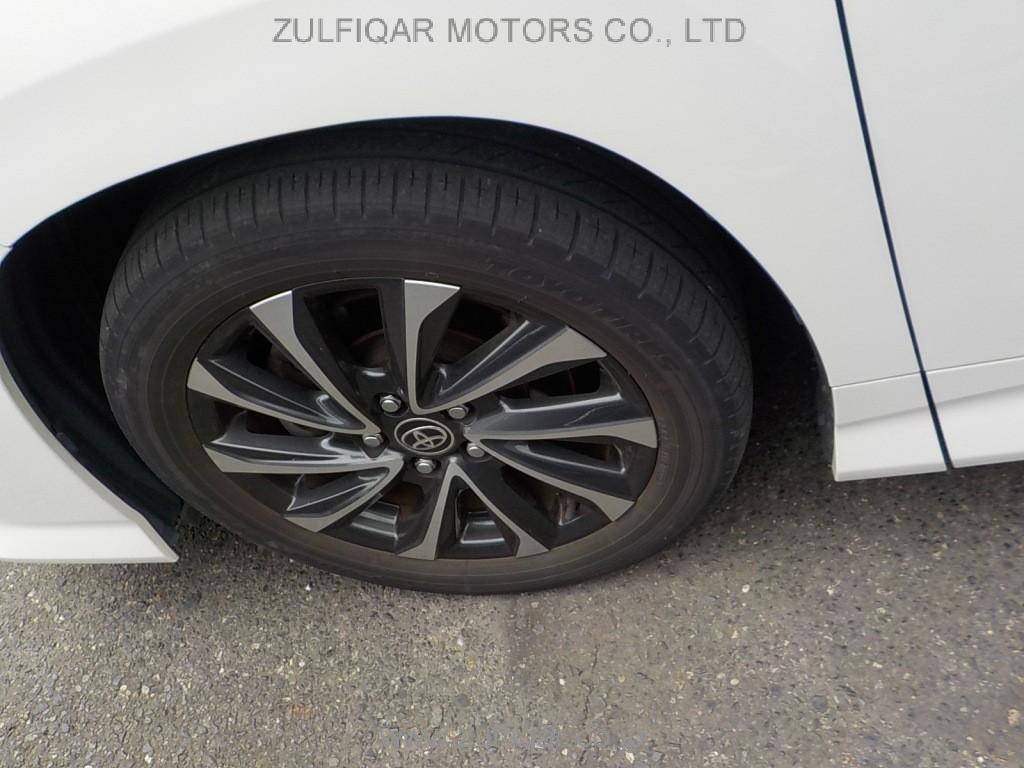 TOYOTA VOXY 2022 Image 12