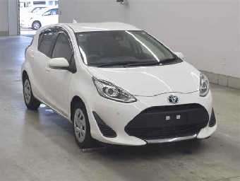 TOYOTA AQUA 2021 Image 1