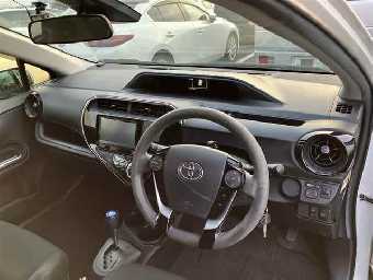 TOYOTA AQUA 2021 Image 4