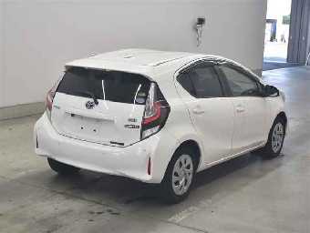 TOYOTA AQUA 2021 Image 5