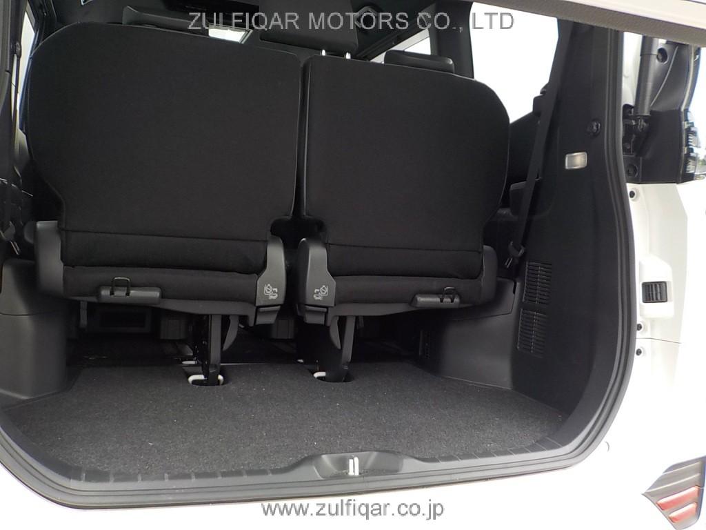 TOYOTA VOXY 2023 Image 12