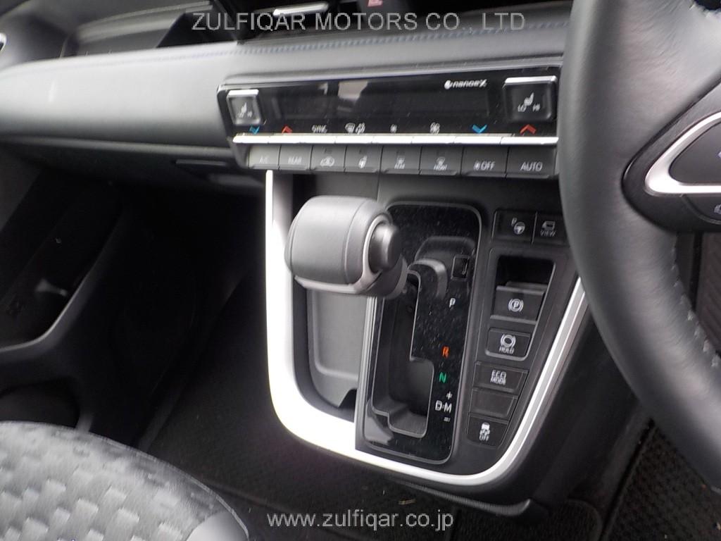 TOYOTA VOXY 2023 Image 7