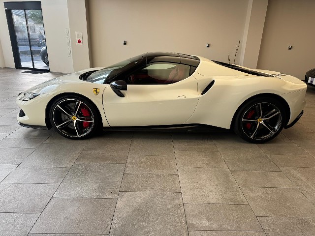 FERRARI 296GTS 2025 Image 23