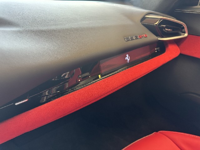FERRARI 296GTS 2025 Image 47