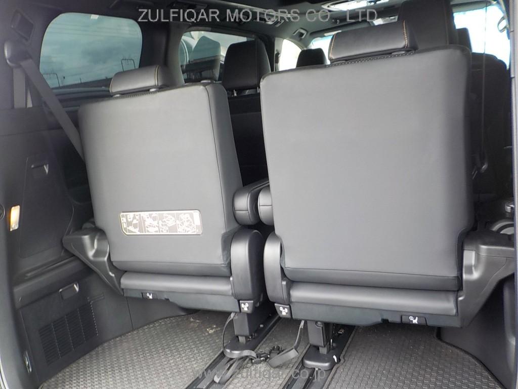 TOYOTA ALPHARD 2022 Image 12