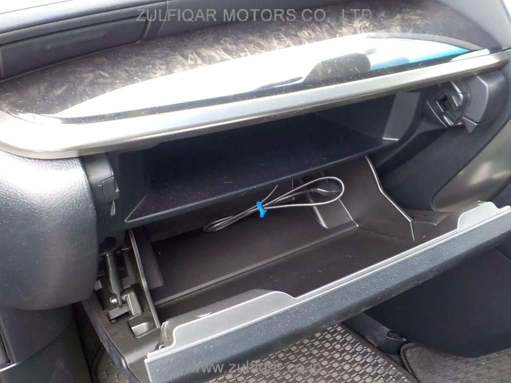 TOYOTA ALPHARD 2022 Image 8