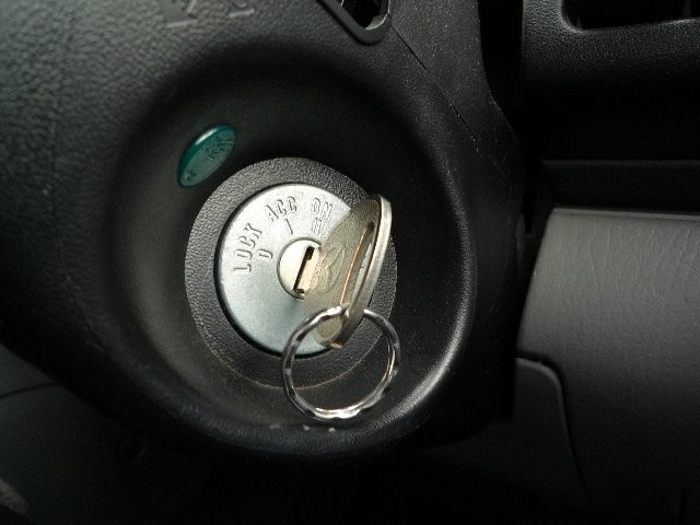 MAZDA BONGO FRIENDEE 1999 Image 19