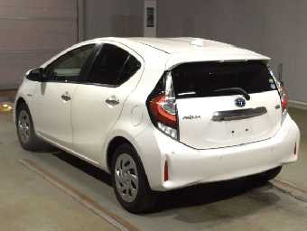 TOYOTA AQUA 2019 Image 4