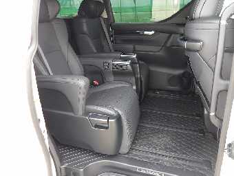 TOYOTA ALPHARD 2022 Image 14