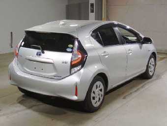 TOYOTA AQUA 2020 Image 2