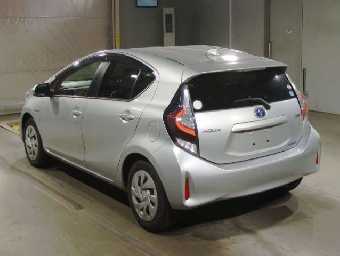 TOYOTA AQUA 2020 Image 4