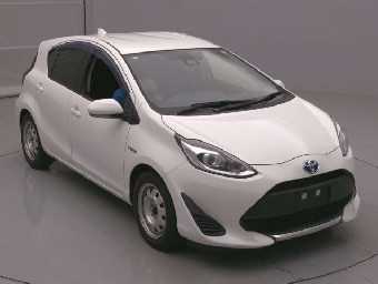 TOYOTA AQUA 2020 Image 3