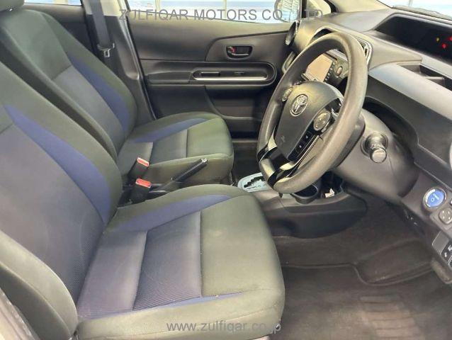 TOYOTA AQUA 2020 Image 7