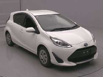 TOYOTA AQUA 2021 Image 3