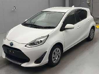 TOYOTA AQUA 2021 Image 1