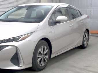 TOYOTA PRIUS 2020 Image 4