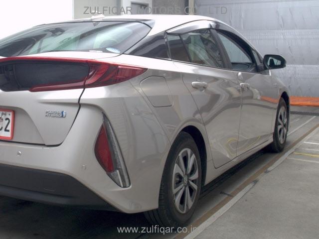 TOYOTA PRIUS 2020 Image 5