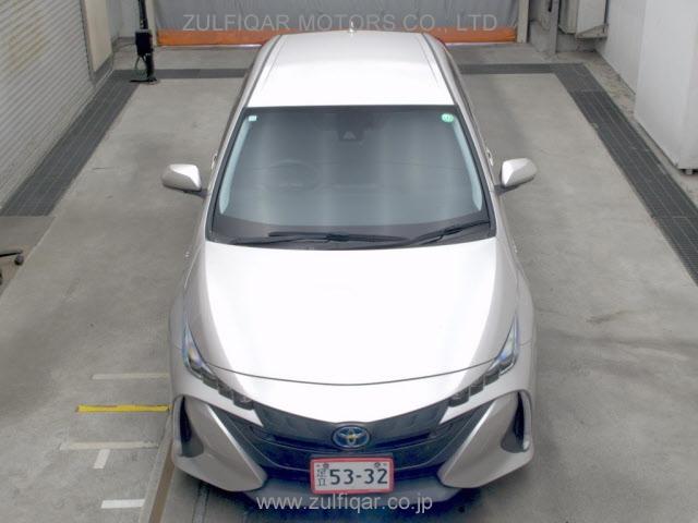 TOYOTA PRIUS 2020 Image 6