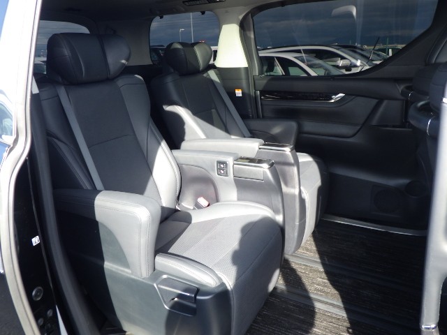 TOYOTA ALPHARD 2022 Image 37