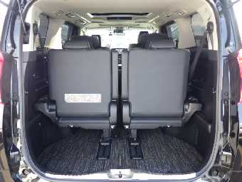 TOYOTA ALPHARD 2022 Image 10