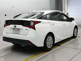 TOYOTA PRIUS 2019 Image 2