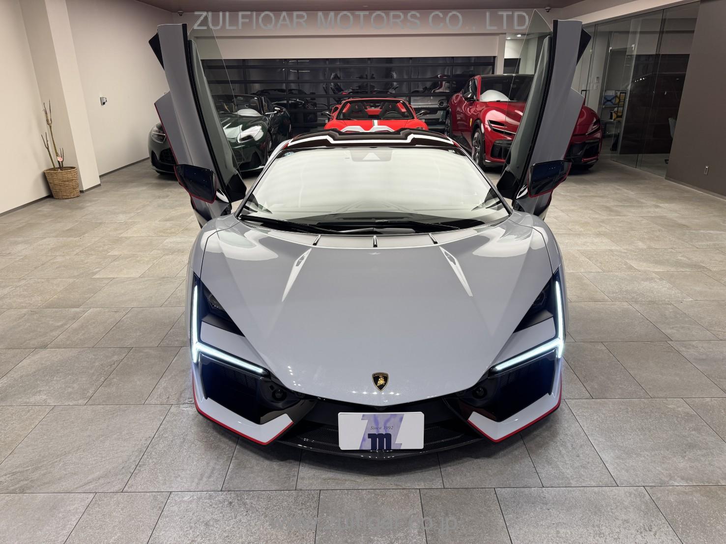 LAMBORGHINI REVUELTO 2025 Image 2
