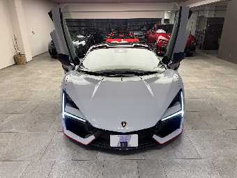 LAMBORGHINI REVUELTO 2025 Image 2