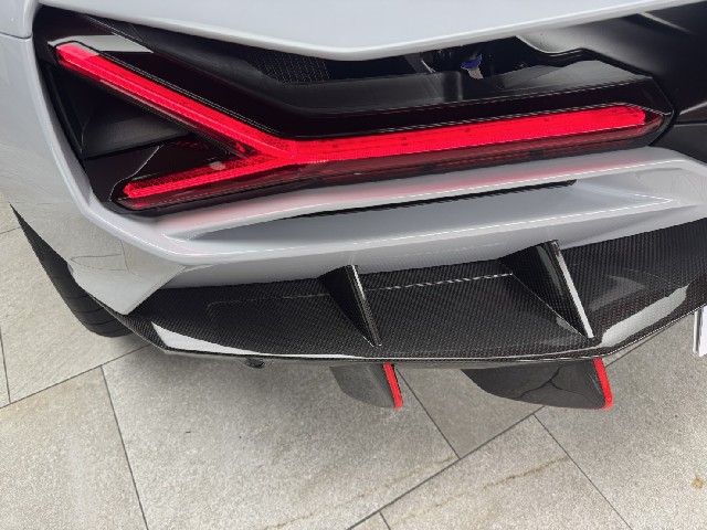 LAMBORGHINI REVUELTO 2025 Image 28